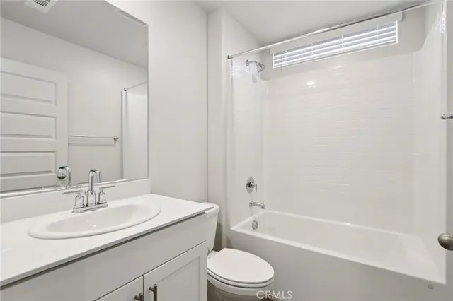 $662,000 | 19508 Hanging Rock Road, Lake Elsinore, CA 92532