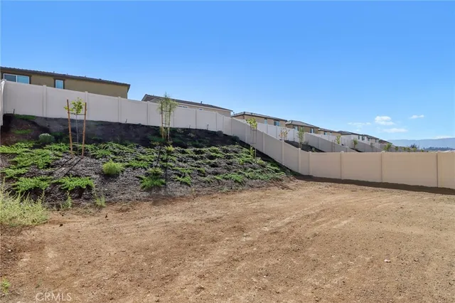 $662,000 | 19508 Hanging Rock Road, Lake Elsinore, CA 92532