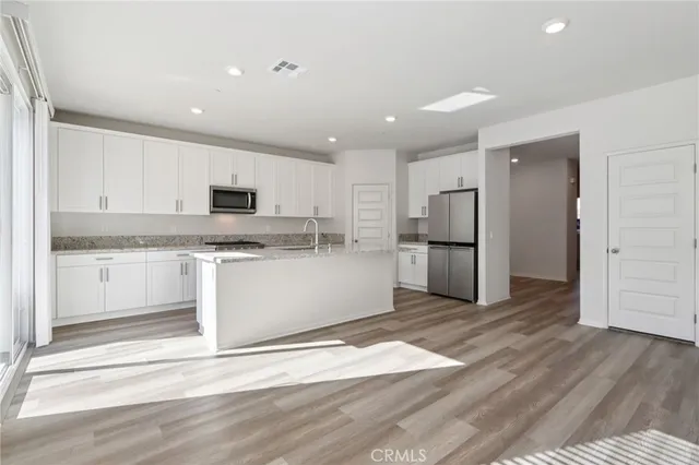 $662,000 | 19508 Hanging Rock Road, Lake Elsinore, CA 92532