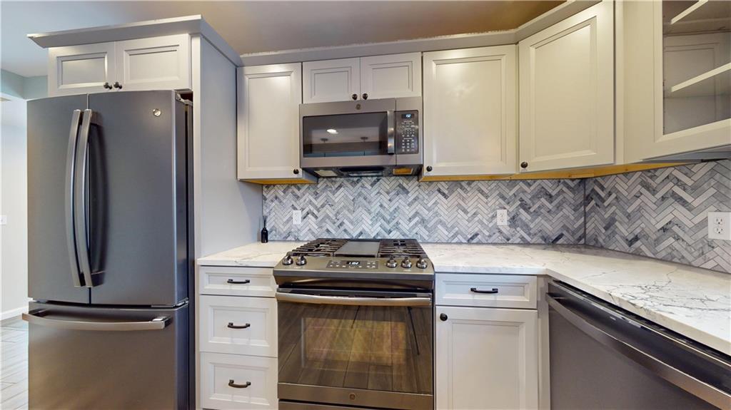 820 Sunset Drive Butler, PA 16001 - Photo 14 of 34