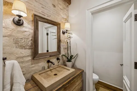$16,900,000 | 3 Vintage Court, Woodside, CA 94062