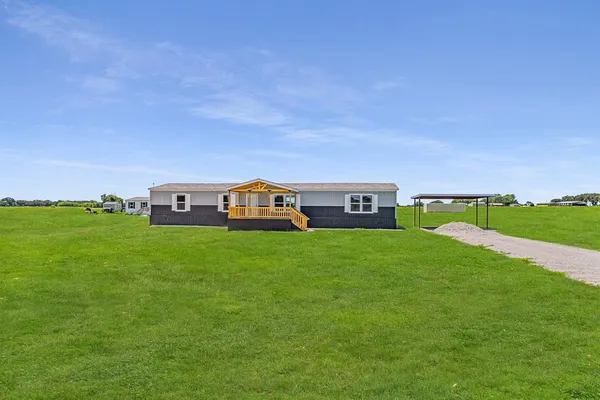 $259,990 | 3106 Smyrna Road, Sunset, TX 76270