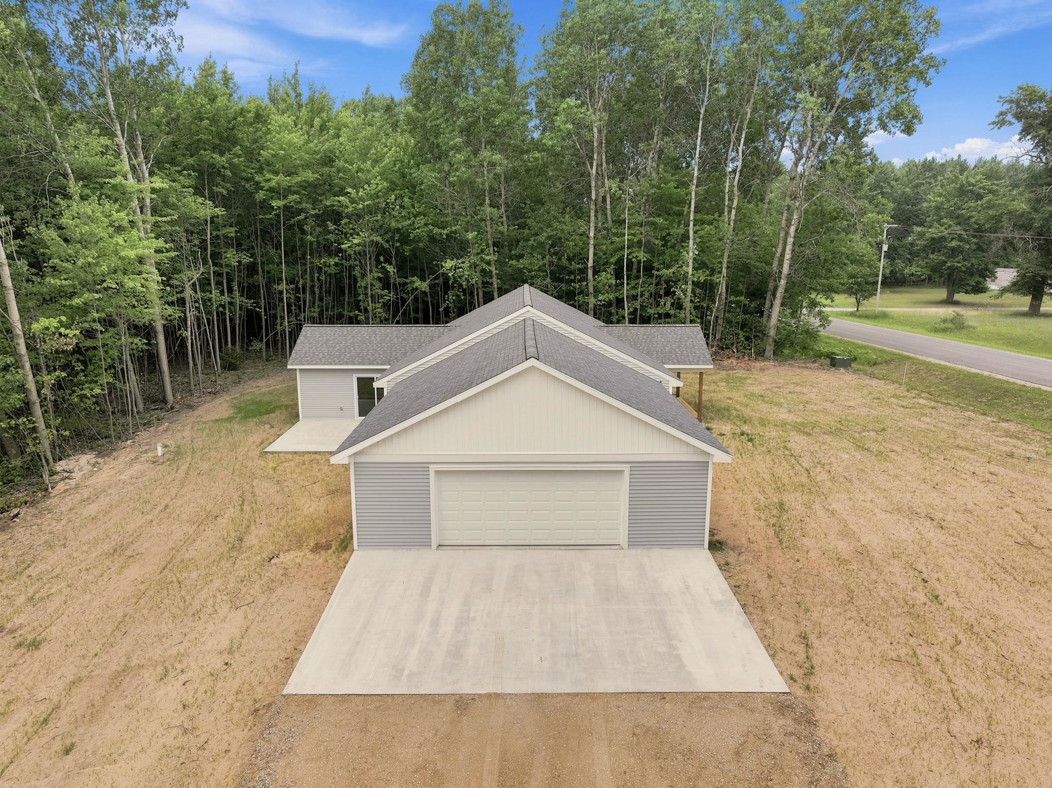 8022 West Blue Road Lake City, MI 49651 - Photo 12 of 30 1948265-76f354fc-64b9-4b43-a039-ee2855be5f7e.JPG