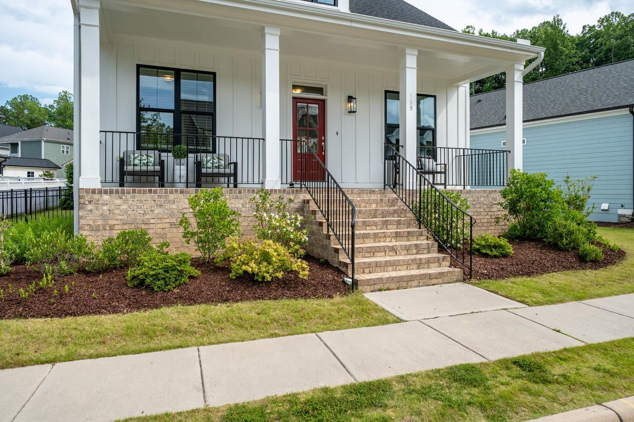 189 Logbridge Road Chapel Hill, NC 27516 - Photo 4 of 54 Photo 4