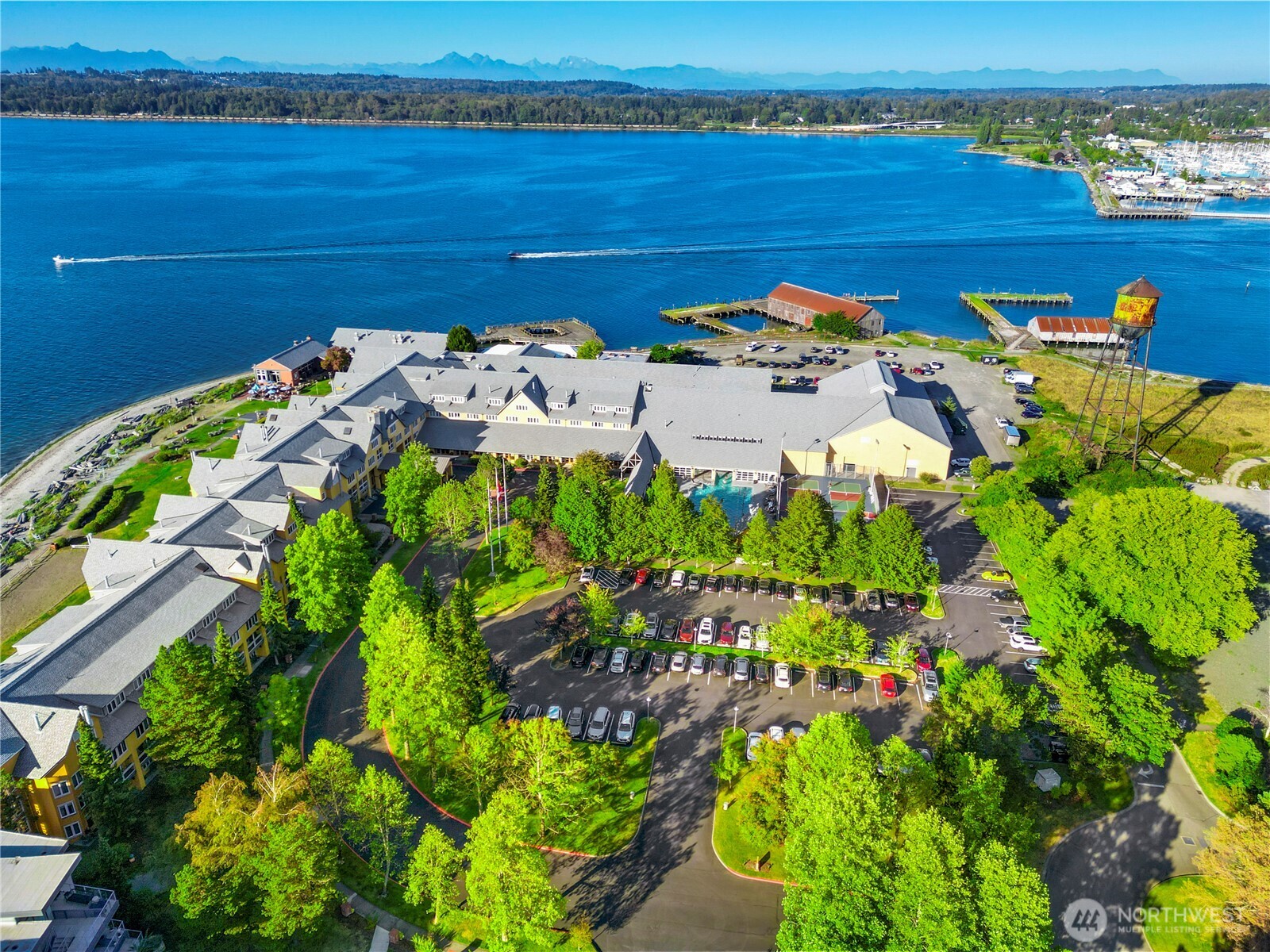 5440 Tanager Road Blaine, WA 98230 - Photo 39 of 40 a view of a lake with lawn chairs