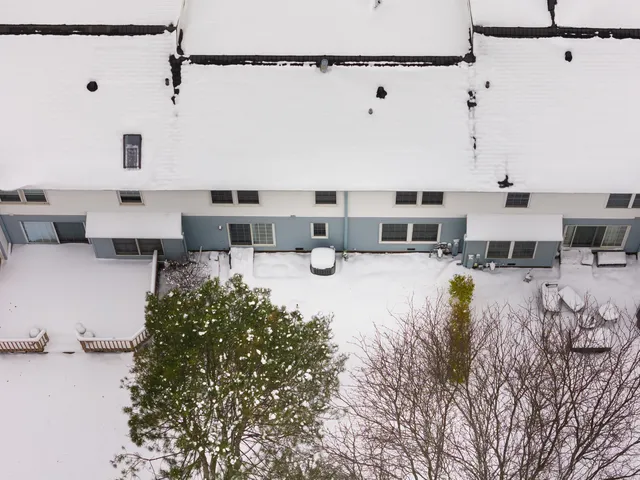 $400,000 | 523 Orleans Avenue, Naperville, IL 60565