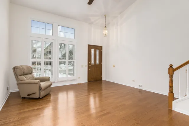 $400,000 | 523 Orleans Avenue, Naperville, IL 60565