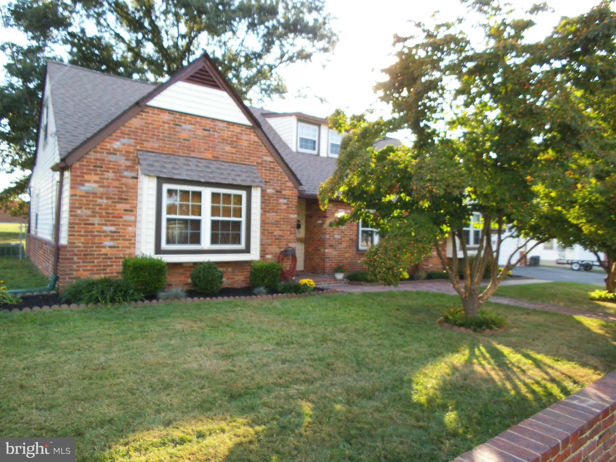8486 Byrd Road Pasadena, MD 21122 - Photo 1 of 25 Exterior (Front)