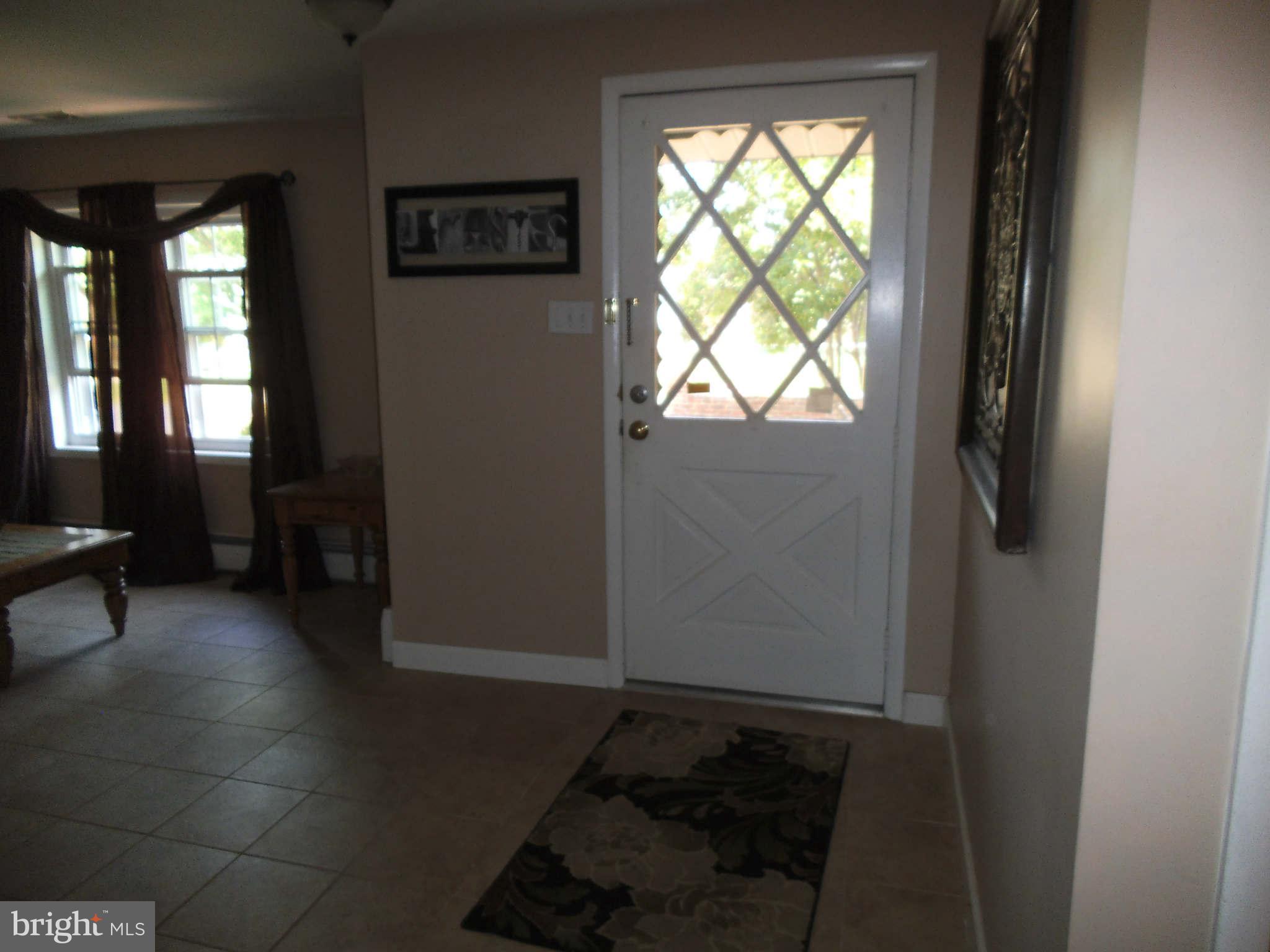 8486 Byrd Road Pasadena, MD 21122 - Photo 13 of 25 Interior (General)