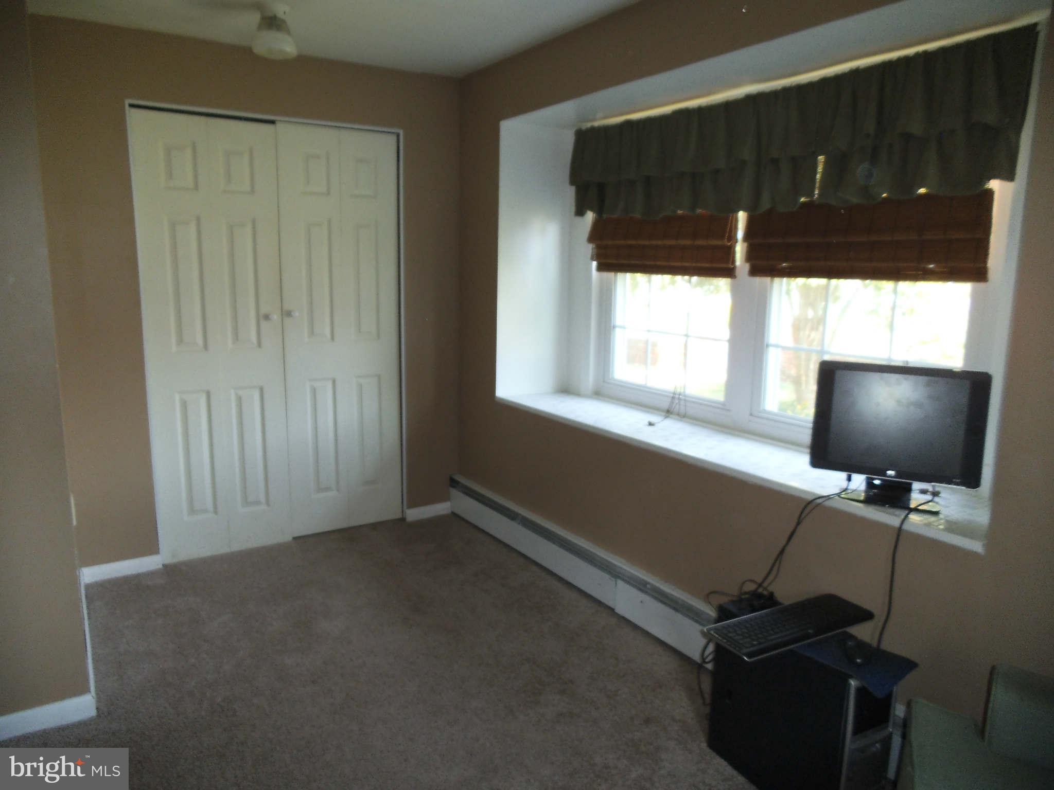 8486 Byrd Road Pasadena, MD 21122 - Photo 14 of 25 Interior (General)