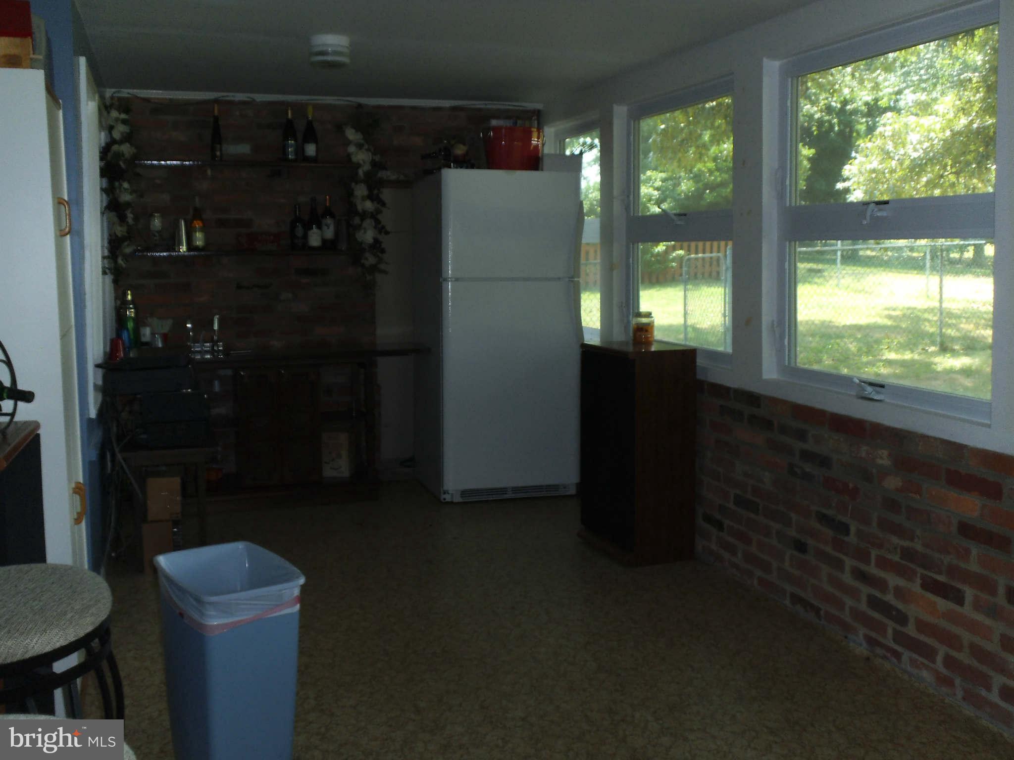 8486 Byrd Road Pasadena, MD 21122 - Photo 16 of 25 Interior (General)