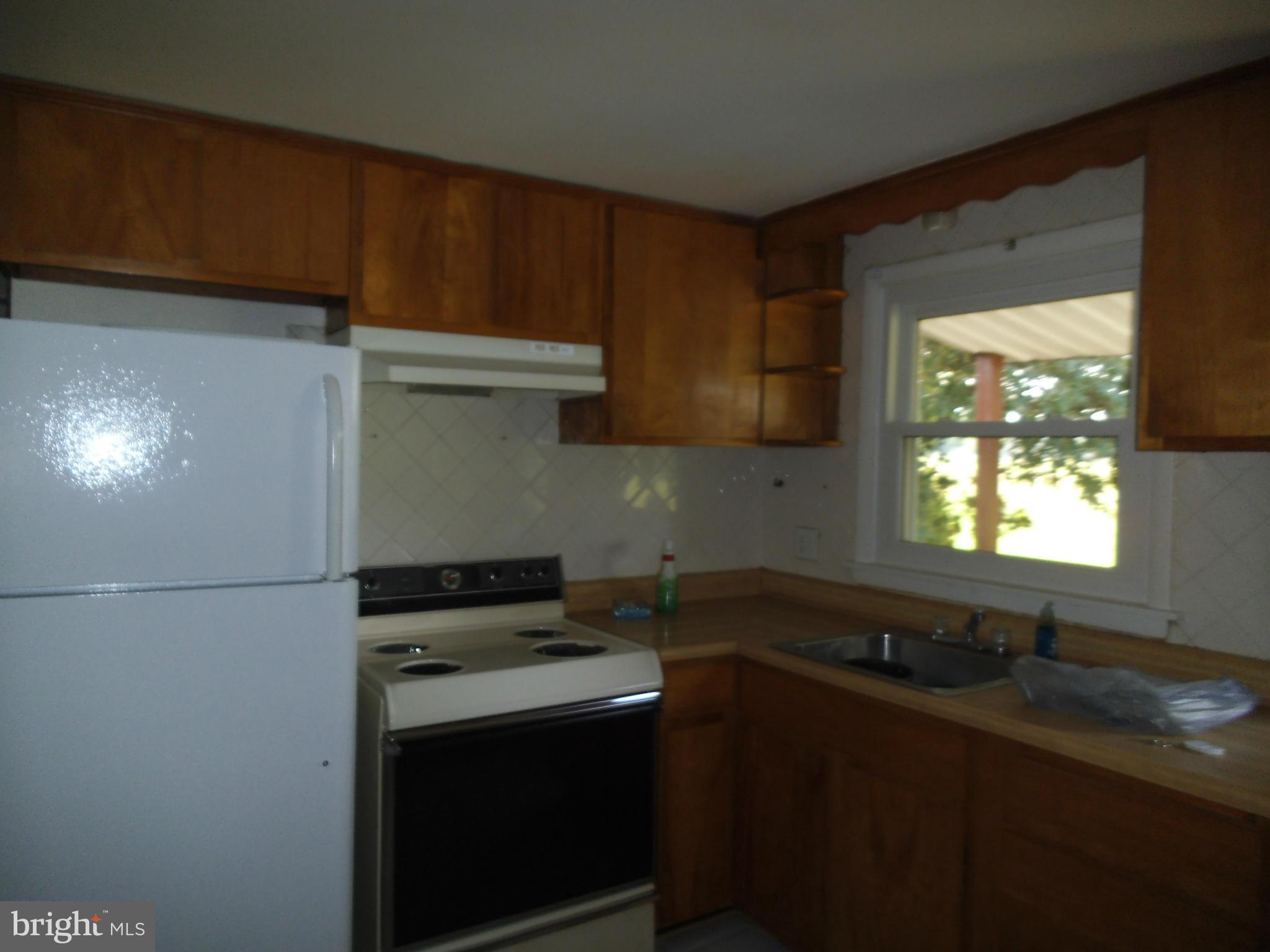 8486 Byrd Road Pasadena, MD 21122 - Photo 24 of 25 Interior (General)