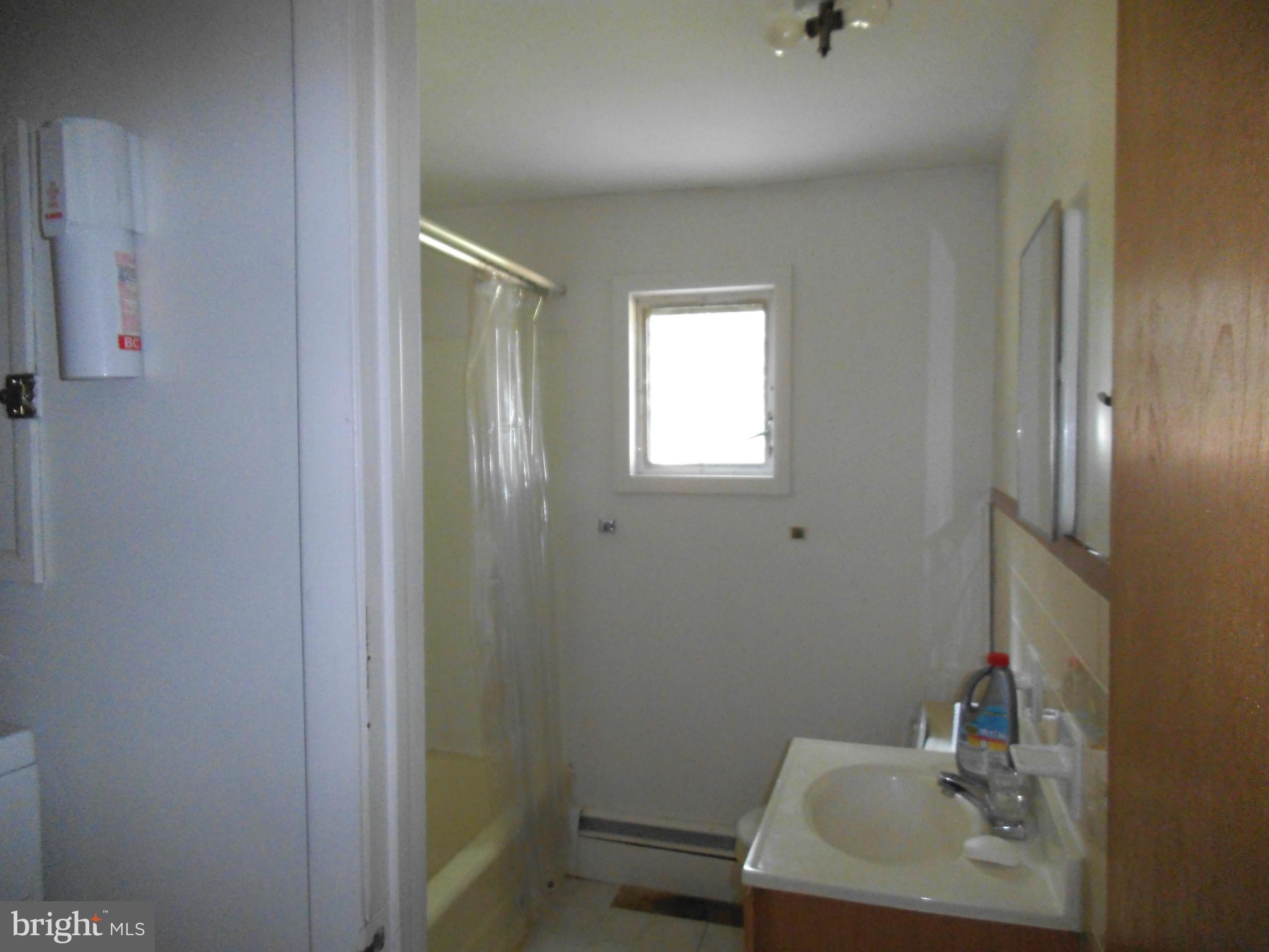 8486 Byrd Road Pasadena, MD 21122 - Photo 25 of 25 Bath