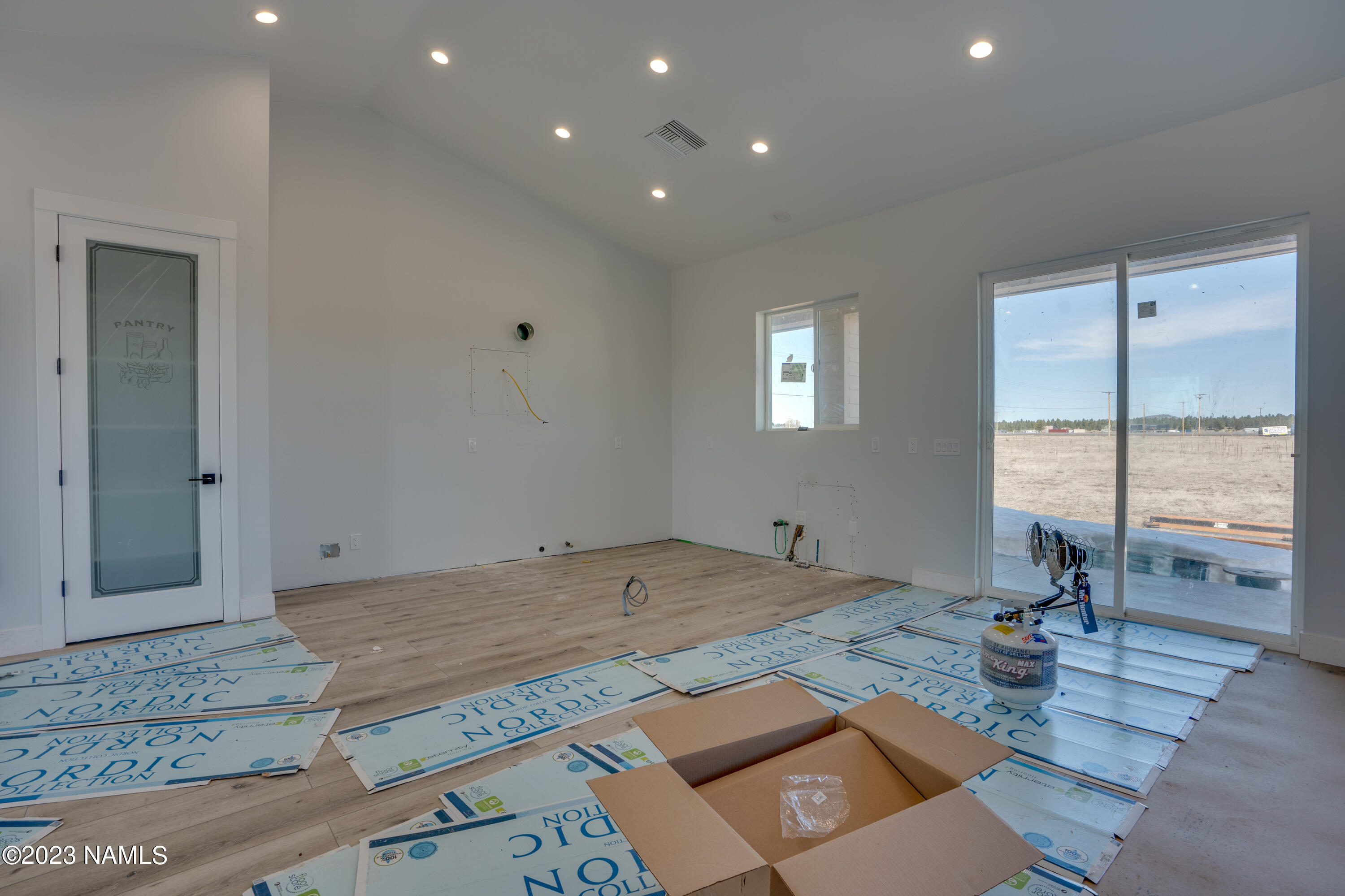 8041 East Pittman Valley Road Williams, AZ 86046 - Photo 3 of 11 kitchen1
