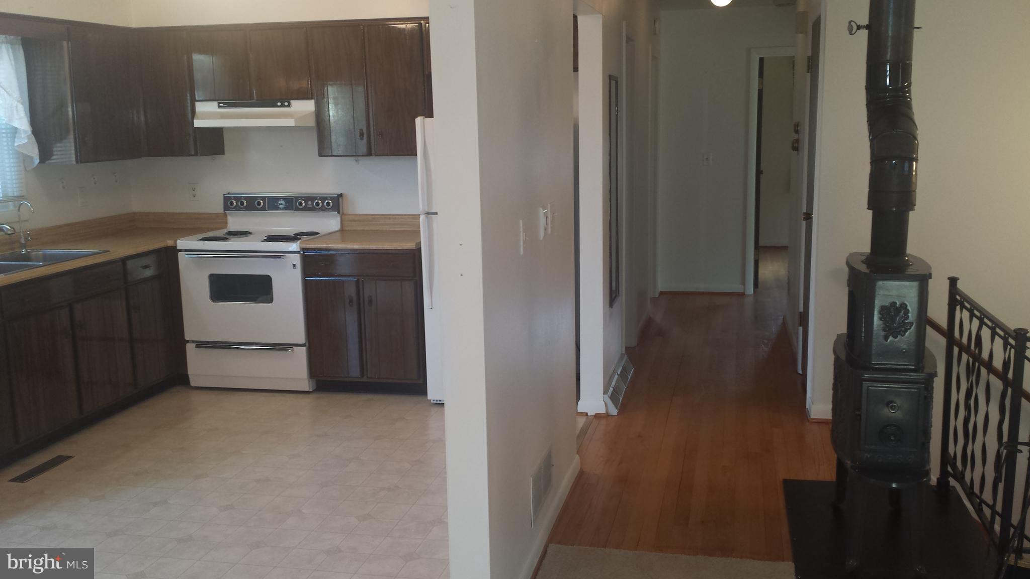2428 Raintree Avenue Westminster, MD 21157 - Photo 16 of 29 Interior (General)