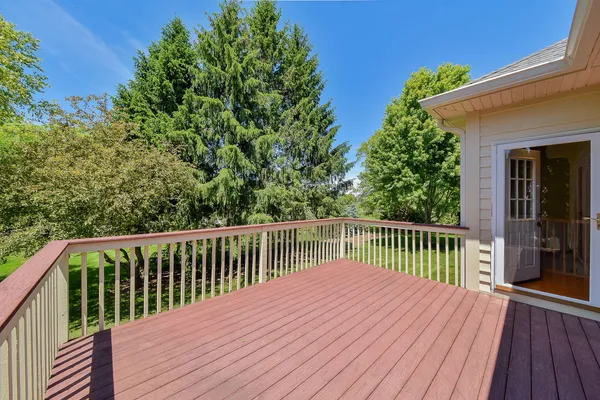 $4,000 | 4N382 Mark Twain Street, St. Charles, IL 60175