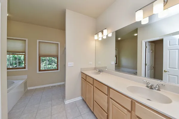 $4,000 | 4N382 Mark Twain Street, St. Charles, IL 60175