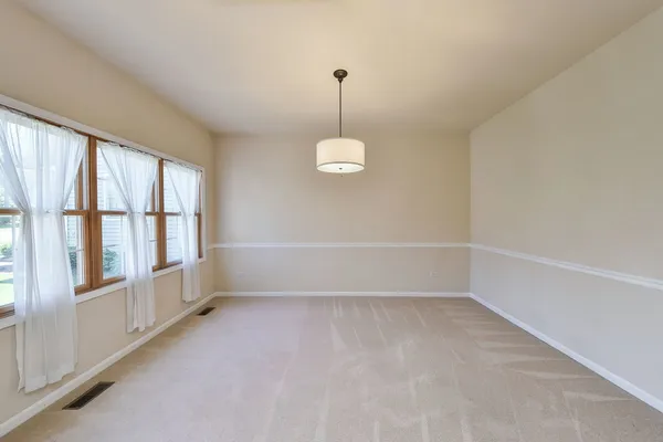 $4,000 | 4N382 Mark Twain Street, St. Charles, IL 60175