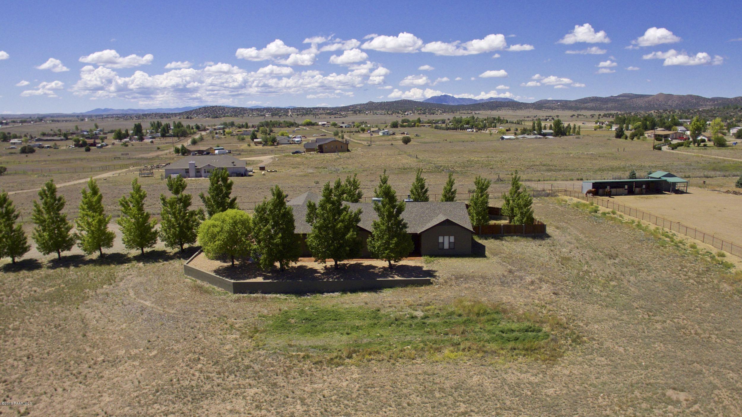 22150 North Rustic Ranch Road Paulden, AZ 86334 - Photo 1 of 33 Front View