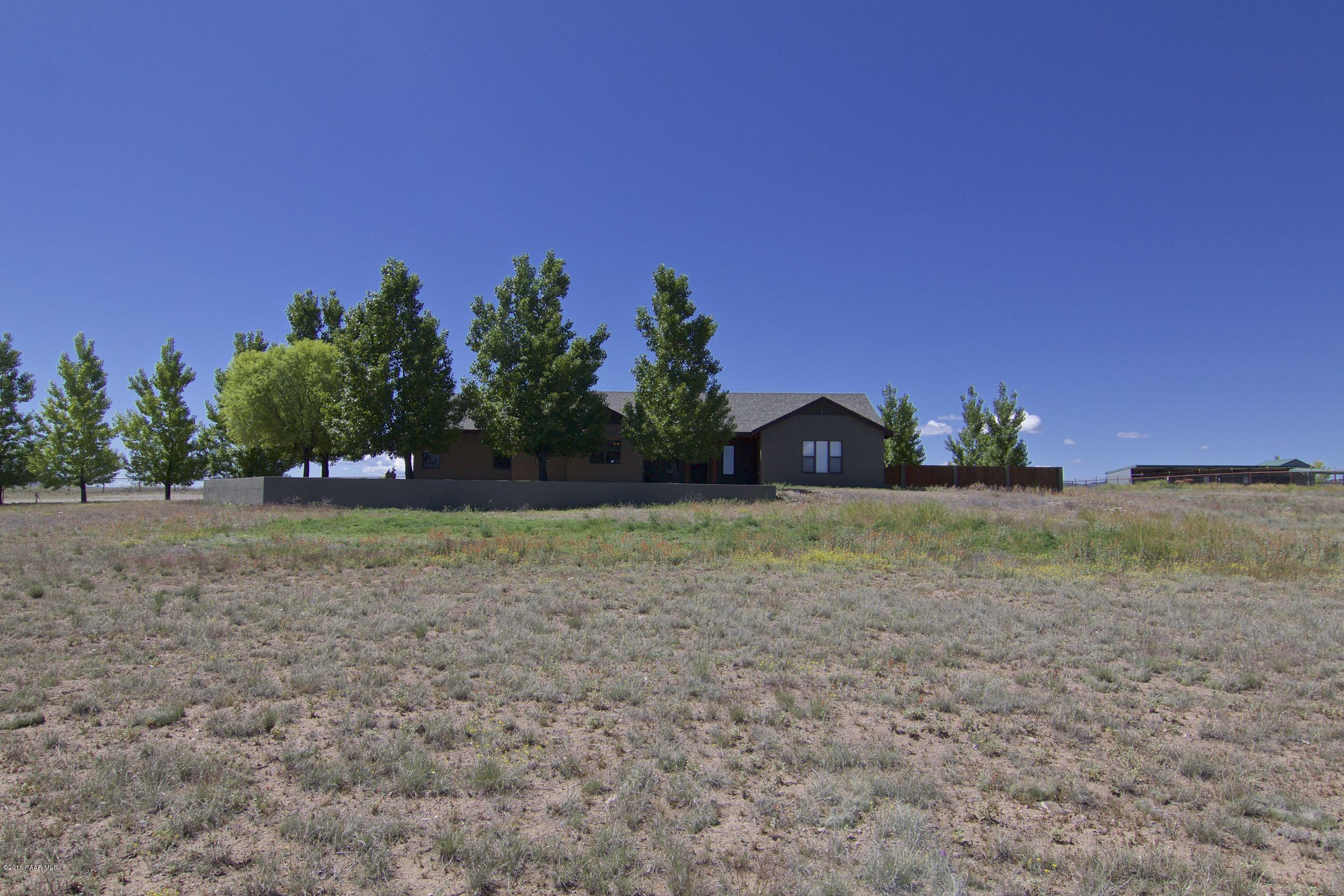 22150 North Rustic Ranch Road Paulden, AZ 86334 - Photo 28 of 33 Front View 3