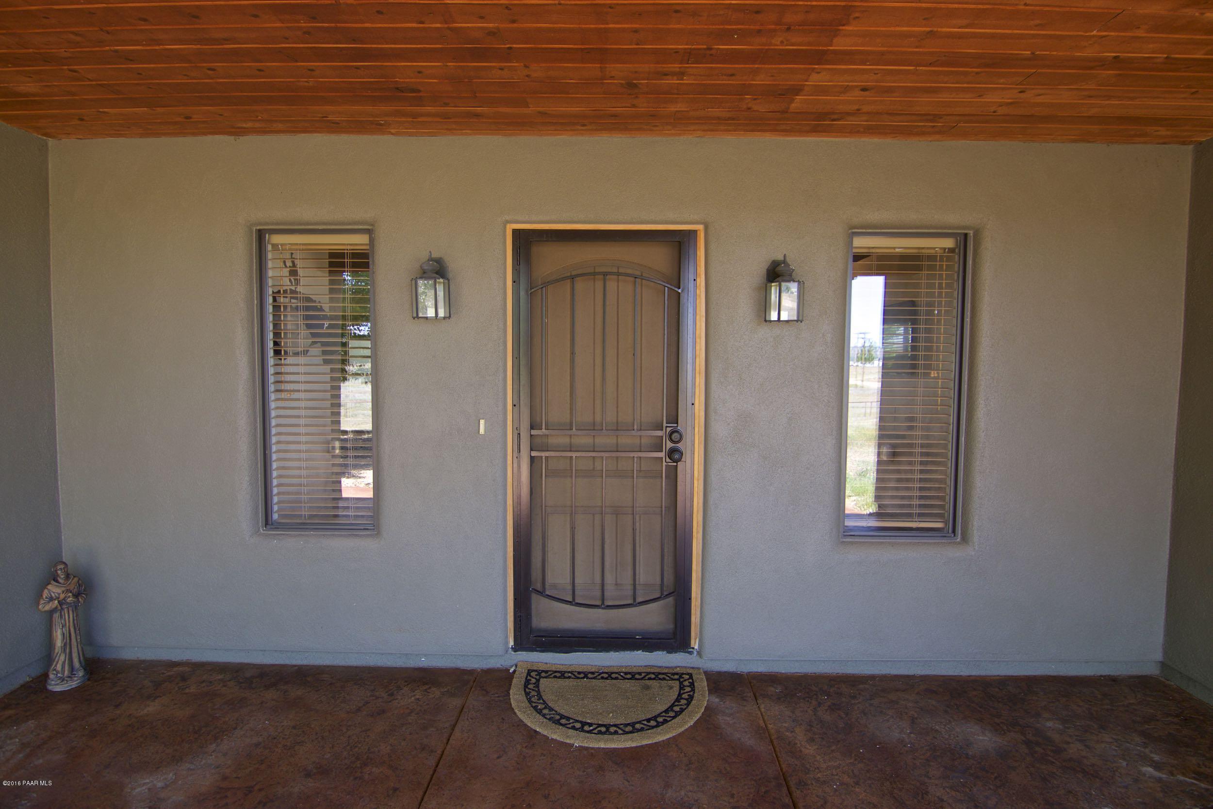 22150 North Rustic Ranch Road Paulden, AZ 86334 - Photo 3 of 33 Entry