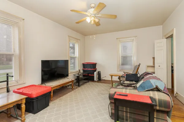 $74,900 | 214 West Owsley Street, Chenoa, IL 61726