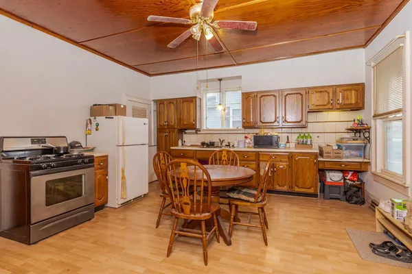 $74,900 | 214 West Owsley Street, Chenoa, IL 61726
