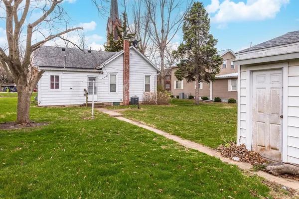 $74,900 | 214 West Owsley Street, Chenoa, IL 61726