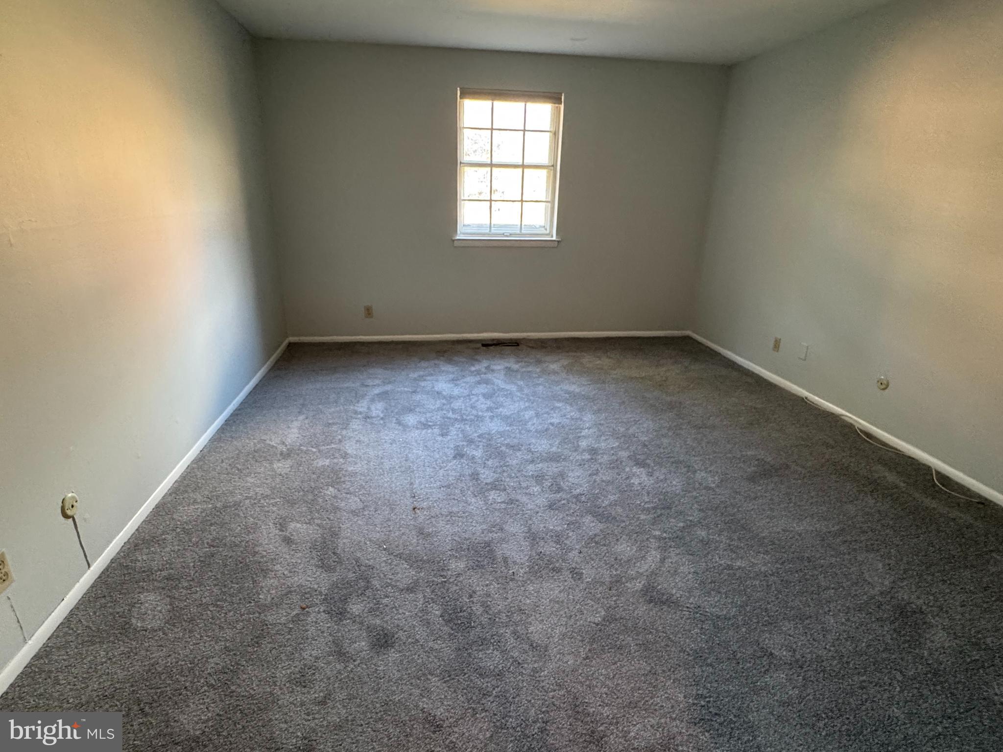 115 Drummers Lane Wayne, PA 19087 - Photo 9 of 11 an empty room with a window