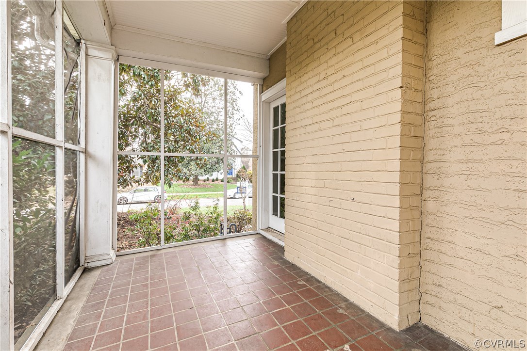 5109 Devonshire Road Richmond, VA 23225 - Photo 12 of 33 Side Porch