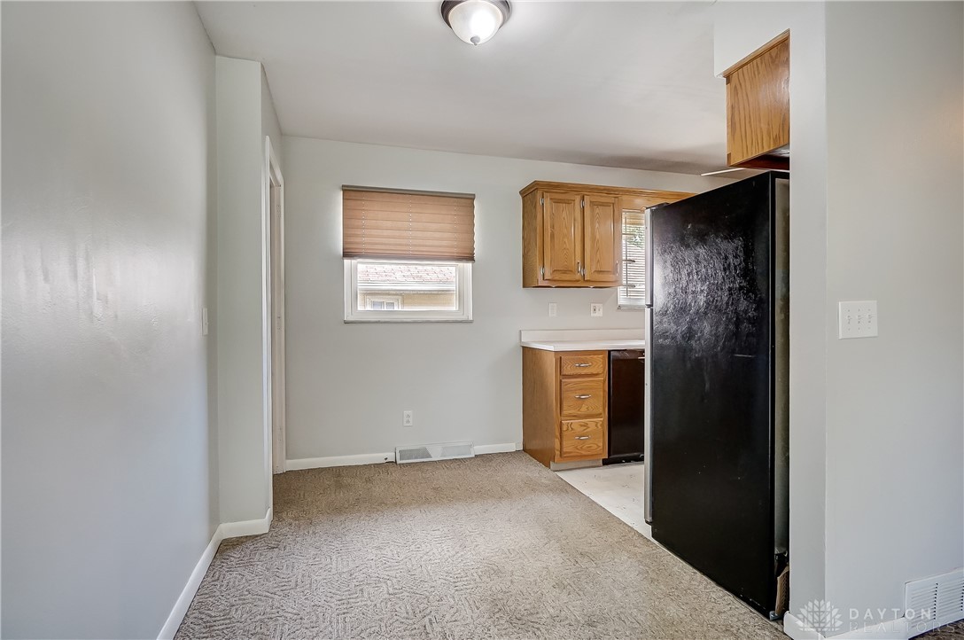1645 Brownleigh Road Dayton, OH 45429 - Photo 9 of 40