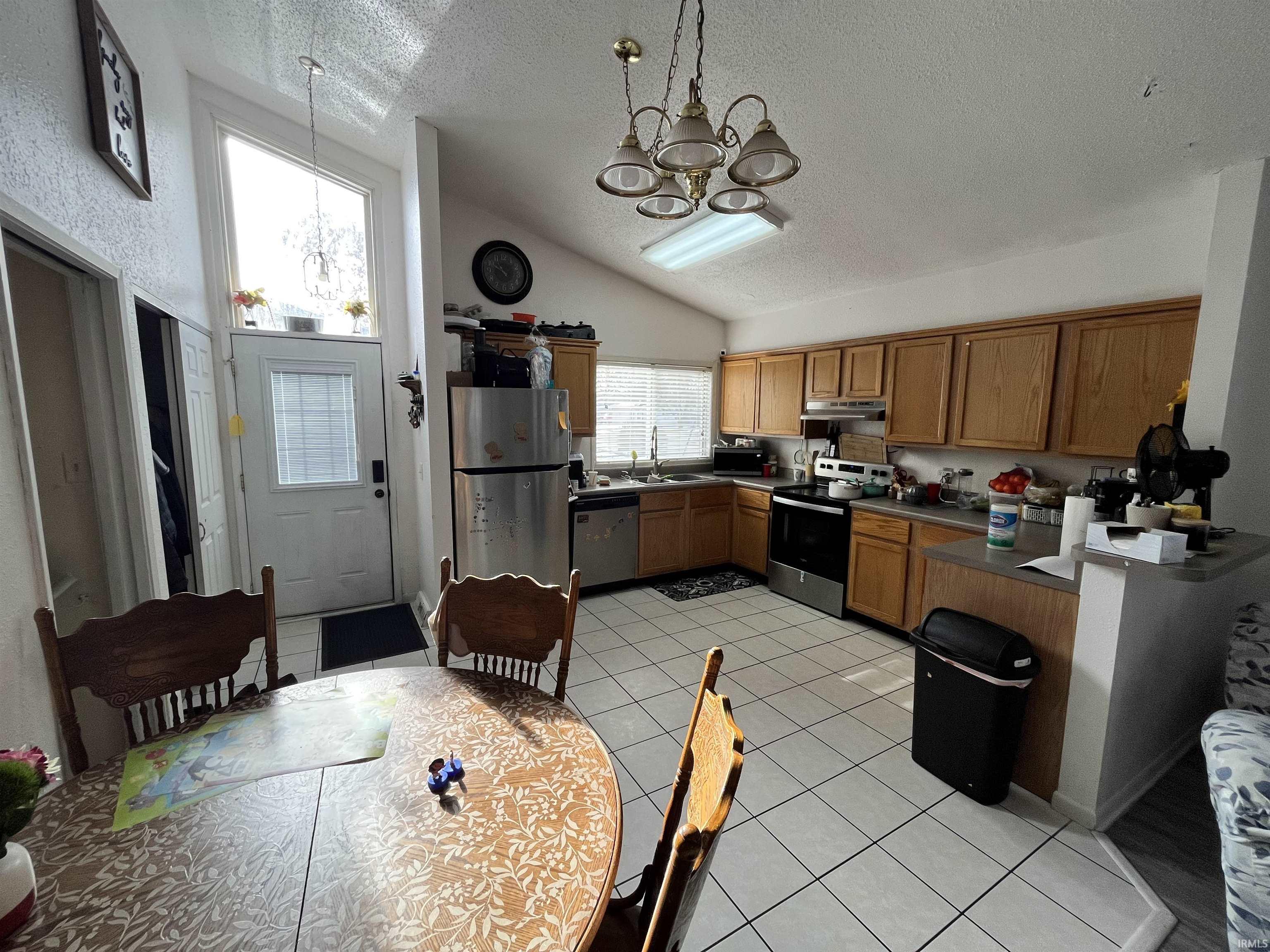 2038 Shaw Avenue Peru, IN 46970 - Photo 8 of 23