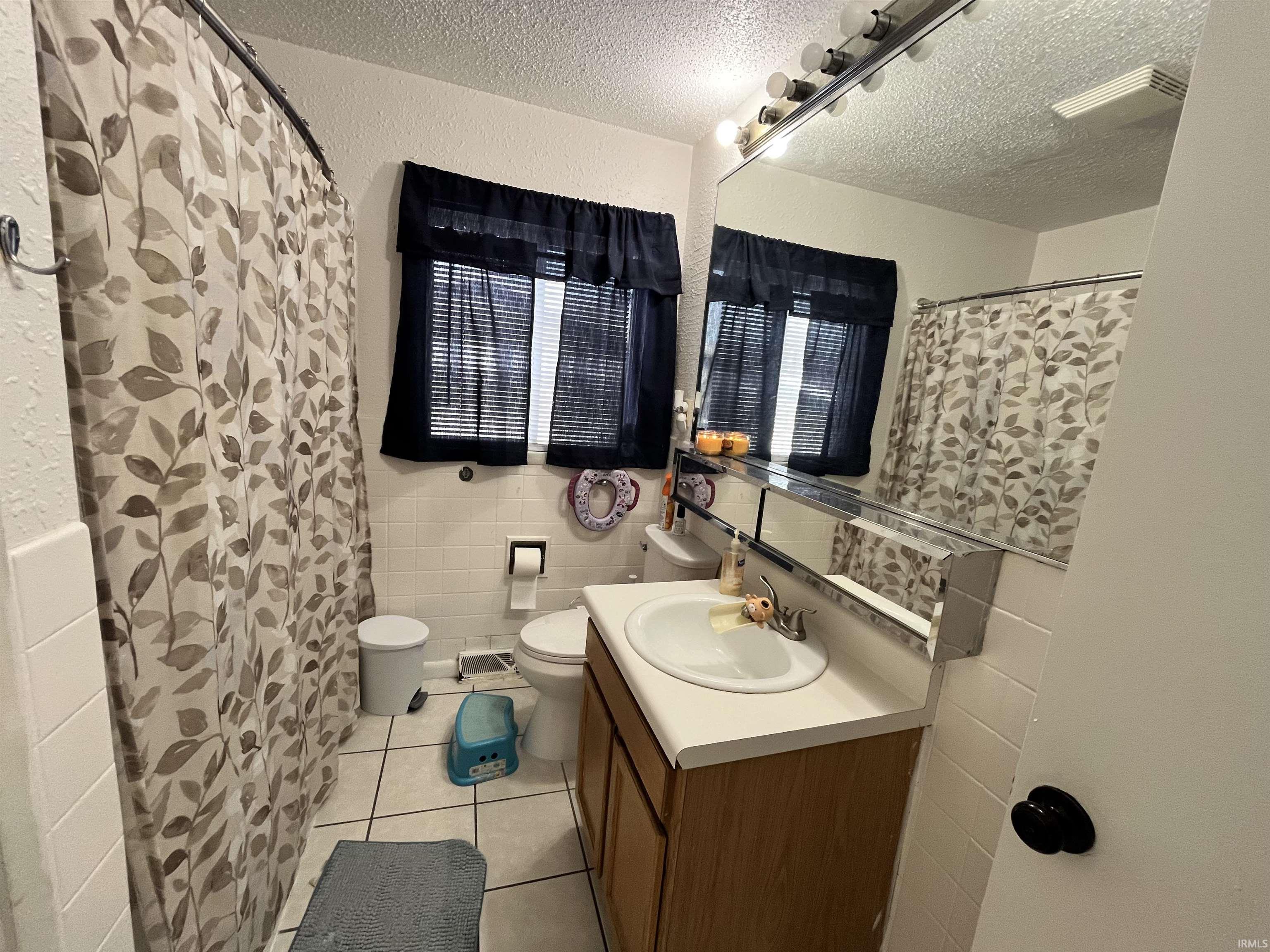 2038 Shaw Avenue Peru, IN 46970 - Photo 9 of 23