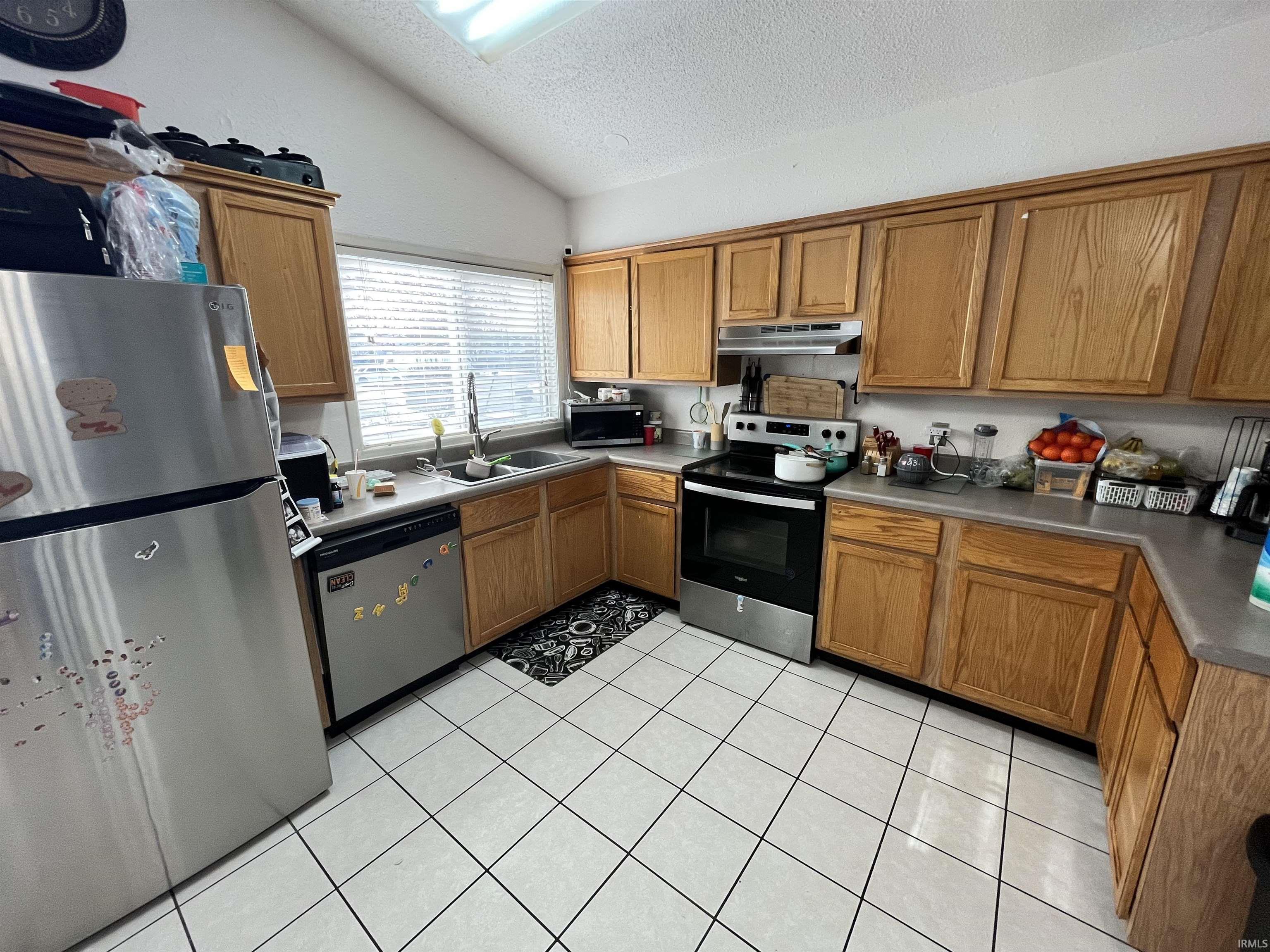 2038 Shaw Avenue Peru, IN 46970 - Photo 9 of 23