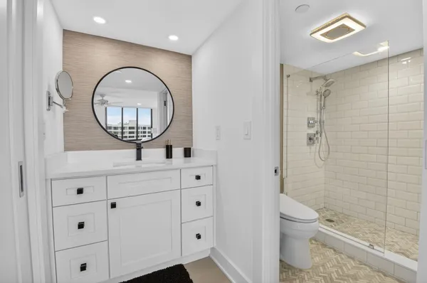 $1,325,000 | 3400 South Ocean Boulevard, Unit 10M, Highland Beach, FL 33487