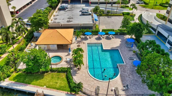 $1,325,000 | 3400 South Ocean Boulevard, Unit 10M, Highland Beach, FL 33487