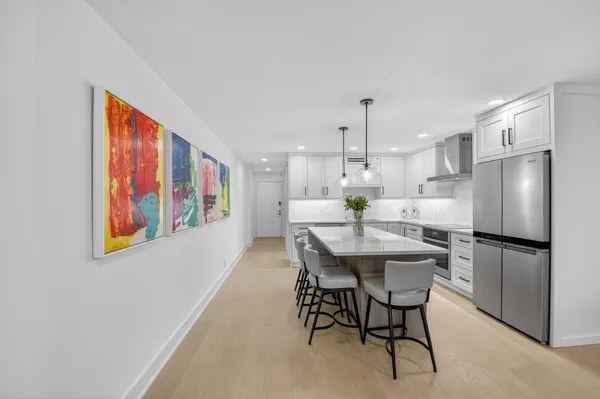 $1,325,000 | 3400 South Ocean Boulevard, Unit 10M, Highland Beach, FL 33487