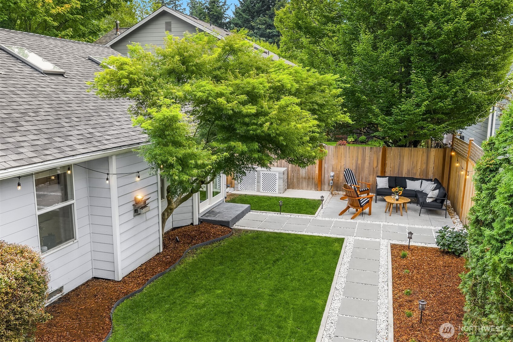 3004 199th Place Southeast Bothell, WA 98012 - Photo 2 of 29 Gallery Image 2