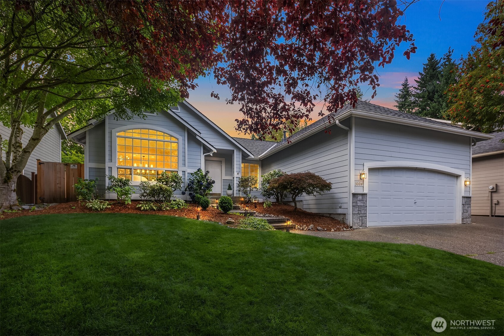 3004 199th Place Southeast Bothell, WA 98012 - Photo 3 of 29 Gallery Image 3