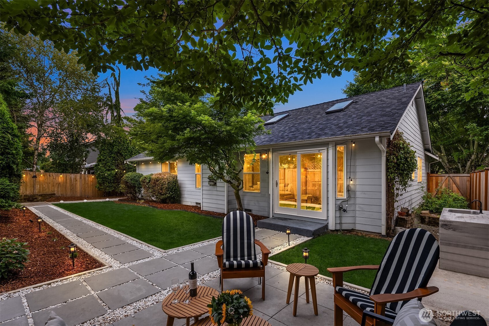 3004 199th Place Southeast Bothell, WA 98012 - Photo 4 of 29 Gallery Image 4