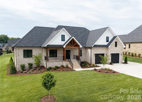 $799,999 | 2927 Tavistock Lane, Lincolnton, NC 28092