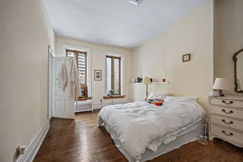 $4,895,000 | 1505-1507 North Dearborn Parkway, Chicago, IL 60610