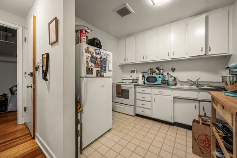 $4,895,000 | 1505-1507 North Dearborn Parkway, Chicago, IL 60610