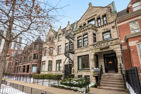 $4,895,000 | 1505-1507 North Dearborn Parkway, Chicago, IL 60610