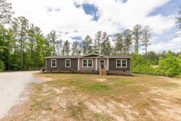 $290,000 | 412 Mullinax Circle, Blacksburg, SC 29702
