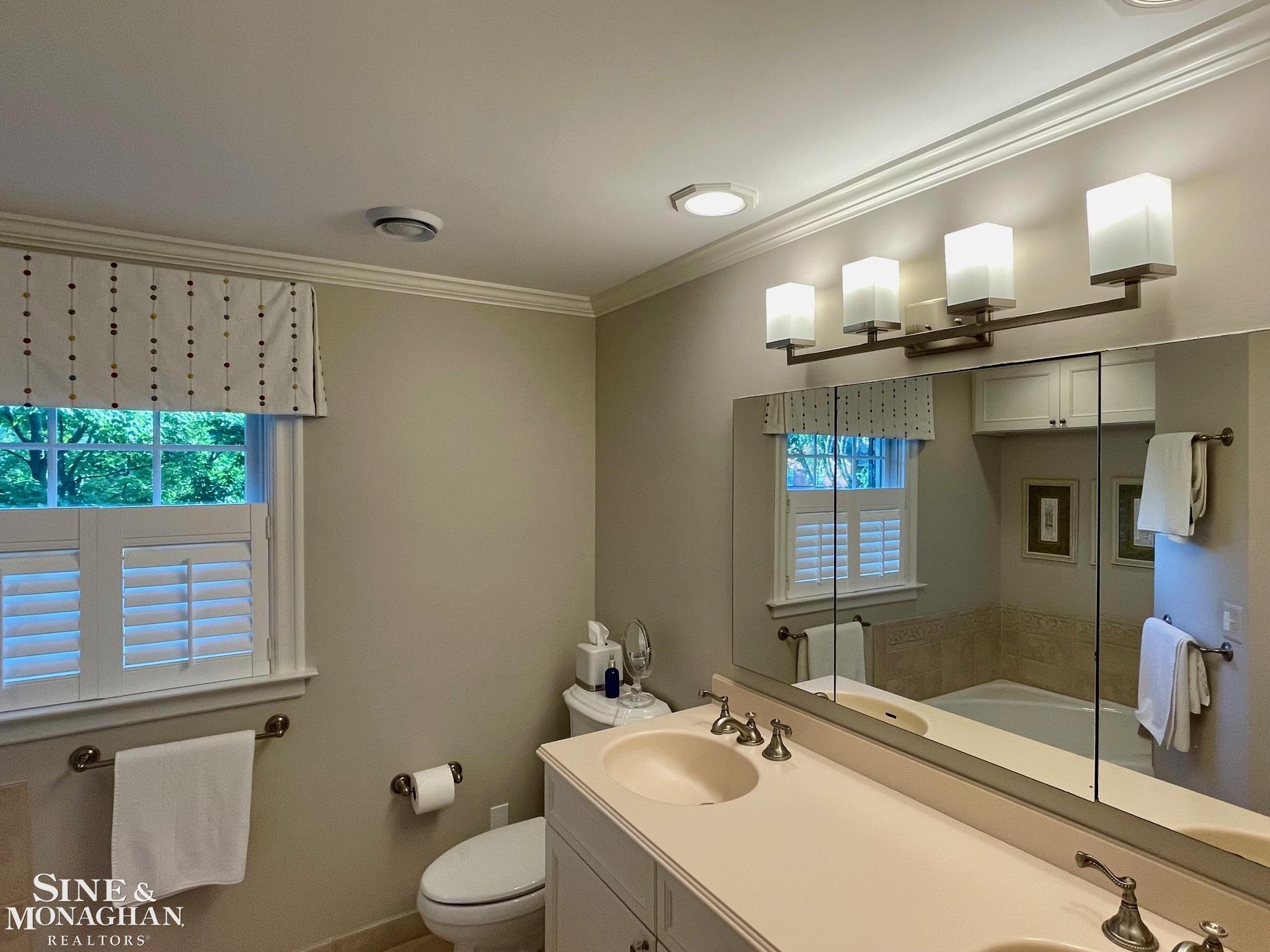 252 Moran Road Grosse Pointe Farms, MI 48236 - Photo 23 of 43