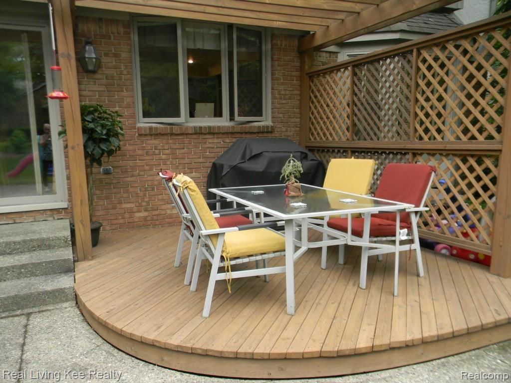 3717 Summit Ridge Drive Rochester, MI 48306 - Photo 11 of 64 DSCN7680.jpg