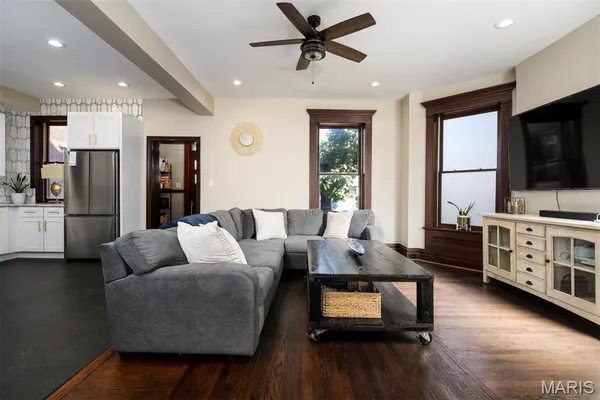 $465,000 | 4567 Arco Avenue, St. Louis, MO 63110