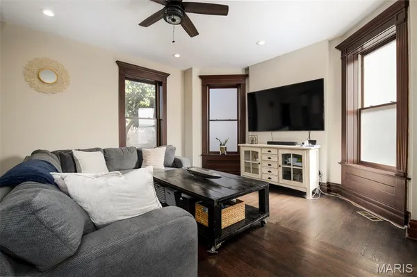 $465,000 | 4567 Arco Avenue, St. Louis, MO 63110