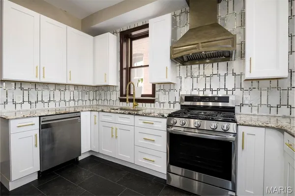 $465,000 | 4567 Arco Avenue, St. Louis, MO 63110